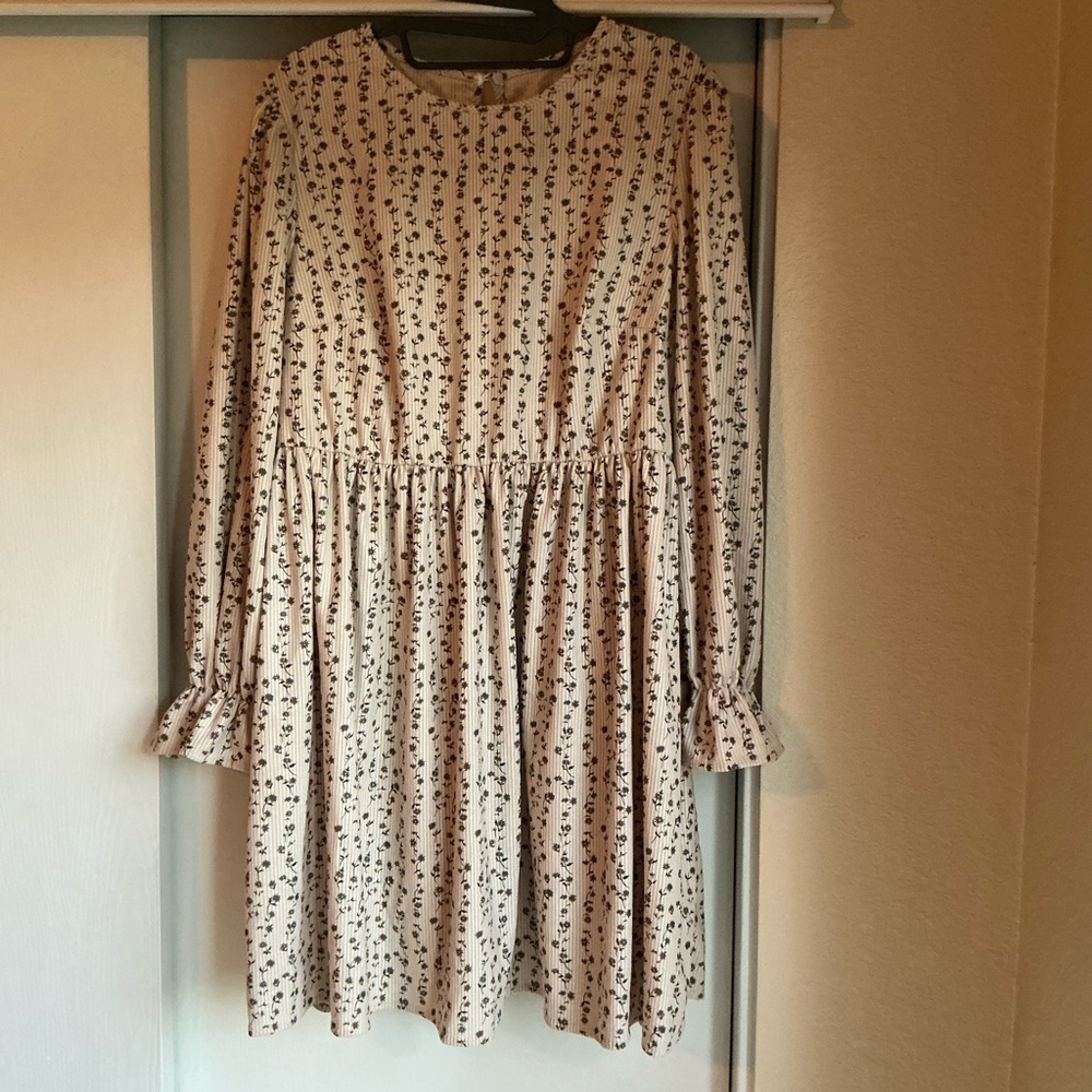 SHEIN Cream and Black Floral Dress